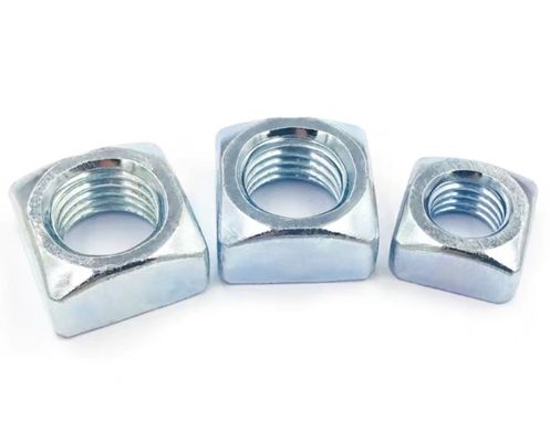 Προσαρμοσμένα Din 557 τετραγωνικά καρφιά Ατσάλι άνθρακα 4.8 / 8.8 για τη βαριά βιομηχανία