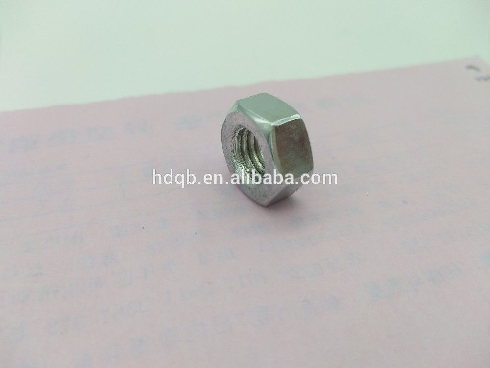 Locknuts ενθέτων δεκαεξαδικού σιδήρου υλικά επικεφαλής μετρικά τυποποιημένα καρύδια με το χρώμα ψευδάργυρου